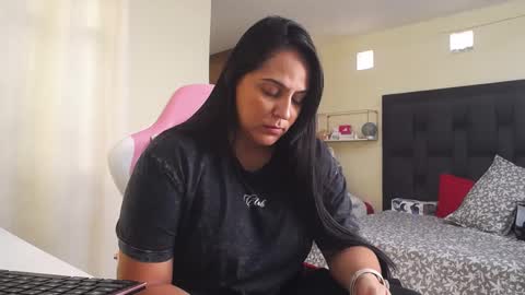 Snapshot of neny445 chatting on October 10, 6:25 pm kelly lopez online show from October 10, 6:25 pm