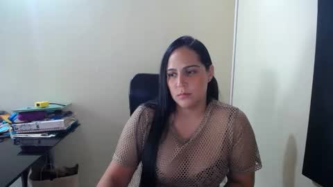 Snapshot of neny445 chatting on February 4, 6:38 pm kelly lopez online show from February 4, 6:38 pm