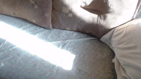 Lilly  online show from September 19, 6:50 am