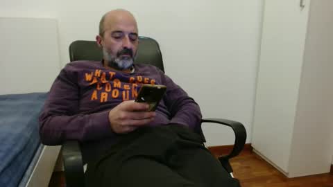 simi online show from November 1, 7:35 pm