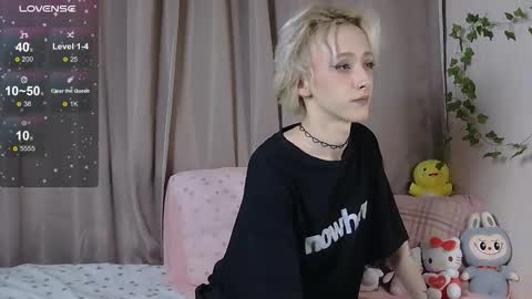 NextVibe1 online show from November 25, 5:45 pm