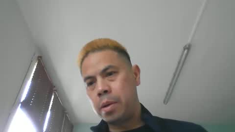 nguyen7788789 online show from April 28, 7:12 am