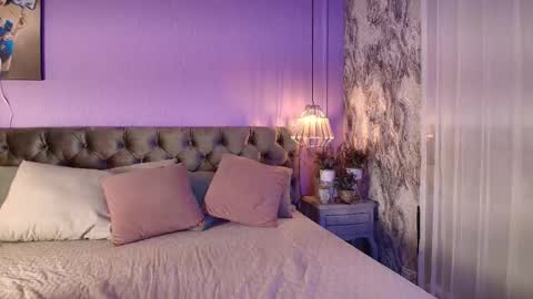 Nia online show from January 13, 12:24 pm