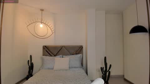 SQUIRTER DOLL    online show from March 13, 8:12 pm