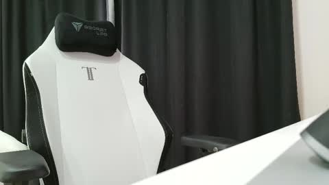 nice_dicknballs online show from May 31, 6:42 pm
