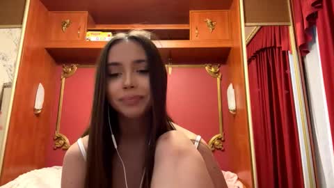 Alice  online show from February 19, 2:38 pm
