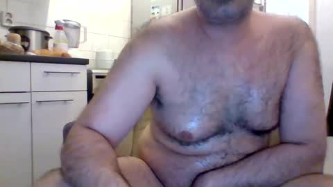nicedaddy0101 online show from August 6, 7:01 pm