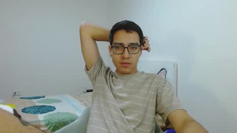 Nick online show from March 22, 7:40 pm