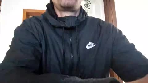 nick194207 online show from December 3, 9:32 am