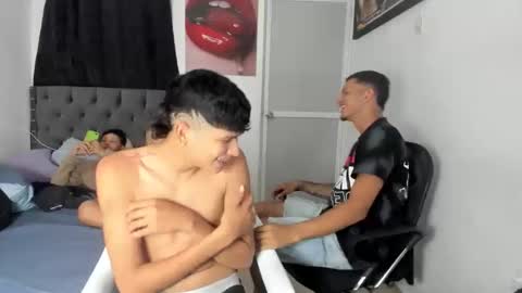 nick_master2 online show from May 15, 6:11 am