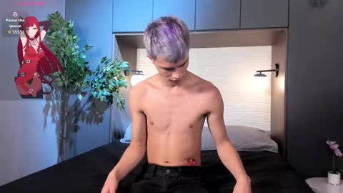 Nick  online show from October 8, 1:28 pm