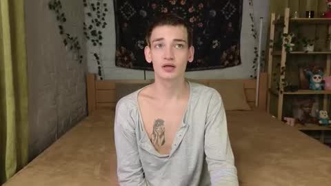 Snapshot of nick_win chatting on October 23, 5:58 pm Nick online show from October 23, 5:58 pm