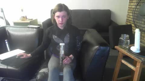 nickie42082 online show from February 16, 7:37 am