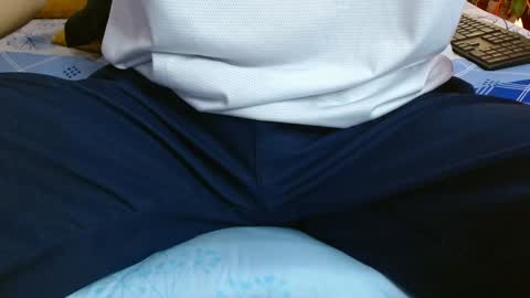 Nickolas Muoz online show from December 26, 6:43 pm