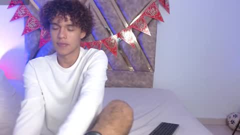 Nickolas Muoz online show from February 17, 6:06 pm