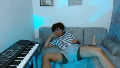 Nickolas Muoz online show from January 13, 9:09 pm