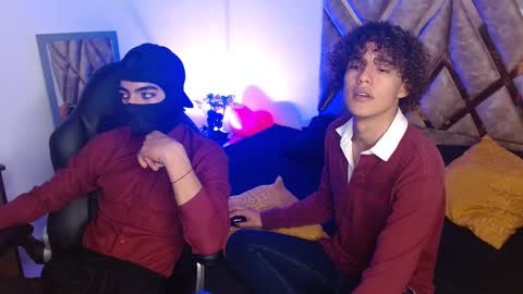 Nickolas Muoz online show from February 22, 6:52 pm