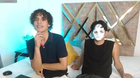 Nickolas Muoz online show from March 8, 1:39 am