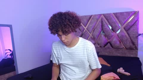 Nickolas Muoz online show from February 2, 10:28 pm