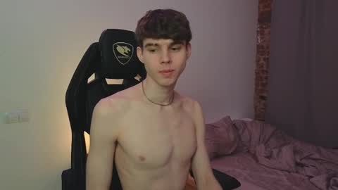 Nicki  Danny online show from April 14, 6:33 pm