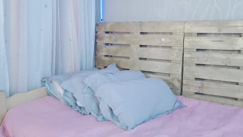 Snapshot of nicky_oli chatting on February 26, 1:11 pm nicky_oli online show from February 26, 1:11 pm