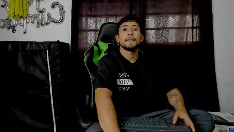 nicky online show from November 26, 7:43 pm