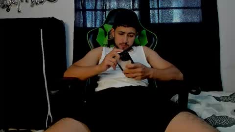 nicky online show from November 17, 8:22 pm