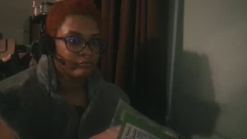 nickythehawtie online show from April 12, 3:10 am