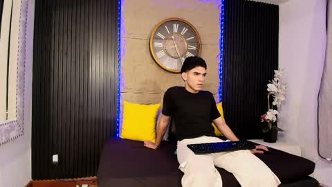 nico_monroet online show from April 14, 11:19 pm