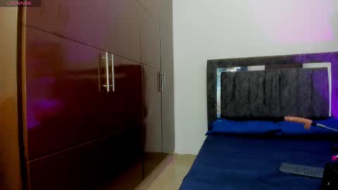 Nicol online show from March 31, 4:13 am