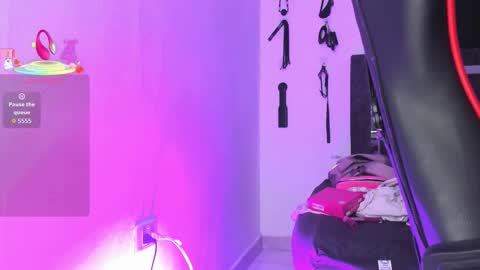 Nicol online show from November 10, 4:15 am