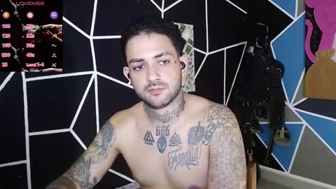 Snapshot of nicolas_torres99 chatting on October 23, 4:47 am nicolas online show from October 23, 4:47 am
