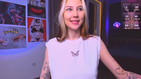Snapshot of nicole_matt chatting on March 8, 2:34 am Nicole online show from March 8, 2:34 am