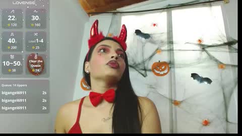 Snapshot of nicole_roman chatting on October 22, 3:57 pm nicole roman online show from October 22, 3:57 pm