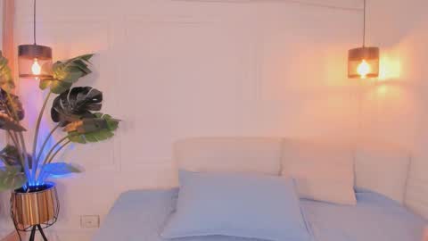 N A T A L I A online show from February 21, 8:56 pm