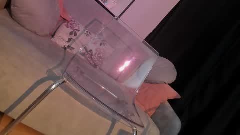 nicoleirisxxx online show from October 31, 7:09 am