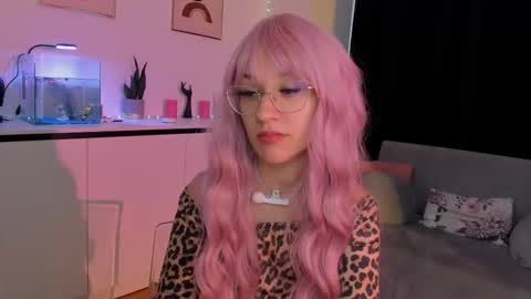 nicoleirisxxx online show from October 6, 6:09 am