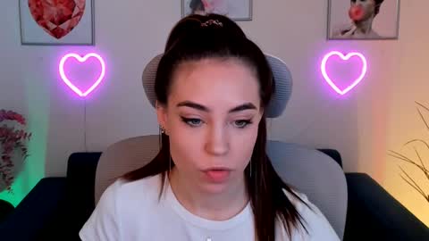 Nicole online show from December 27, 7:51 am