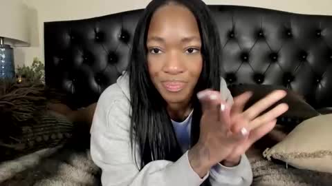 Snapshot of nicolesolace chatting on October 21, 2:16 am Nicole online show from October 21, 2:16 am