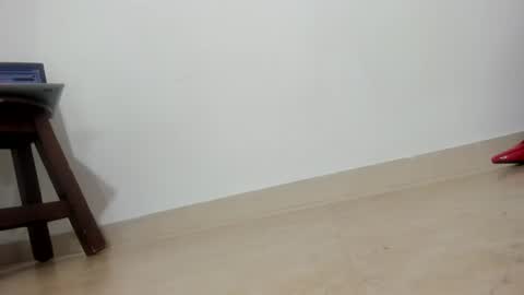 Nicolett online show from October 30, 5:46 pm