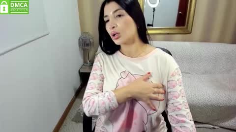 Nicolettcolin  online show from October 26, 10:42 pm