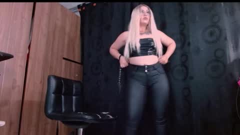 nicolmiss online show from January 15, 12:52 am