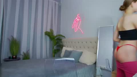 NicolRos online show from July 9, 8:02 pm