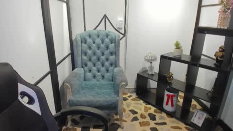 NicolRoss online show from December 19, 9:43 pm