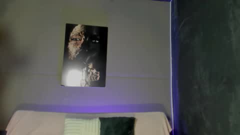 Nicol online show from March 28, 9:05 pm