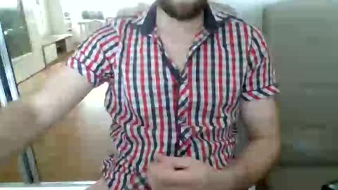 nieznajomy33 online show from May 28, 3:43 pm