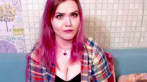 Snapshot of night_shine chatting on December 7, 11:01 am night_shine online show from December 7, 11:01 am