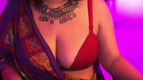 nightqueen107446 online show from October 14, 5:32 am