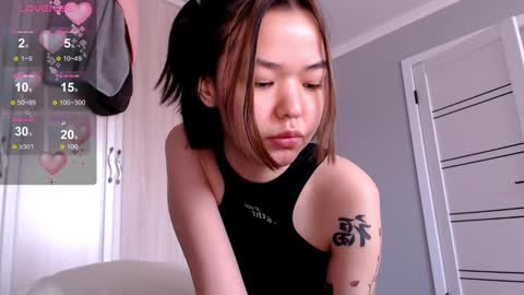 Snapshot of niia_osaki chatting on March 12, 3:46 am Niia online show from March 12, 3:46 am