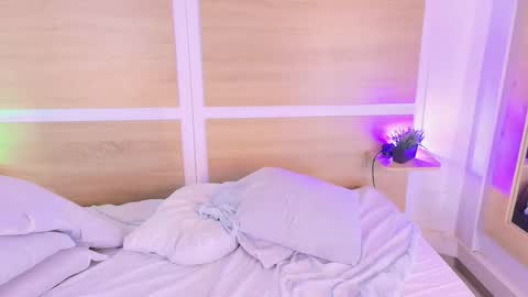 Call me Nicky online show from February 24, 7:06 pm